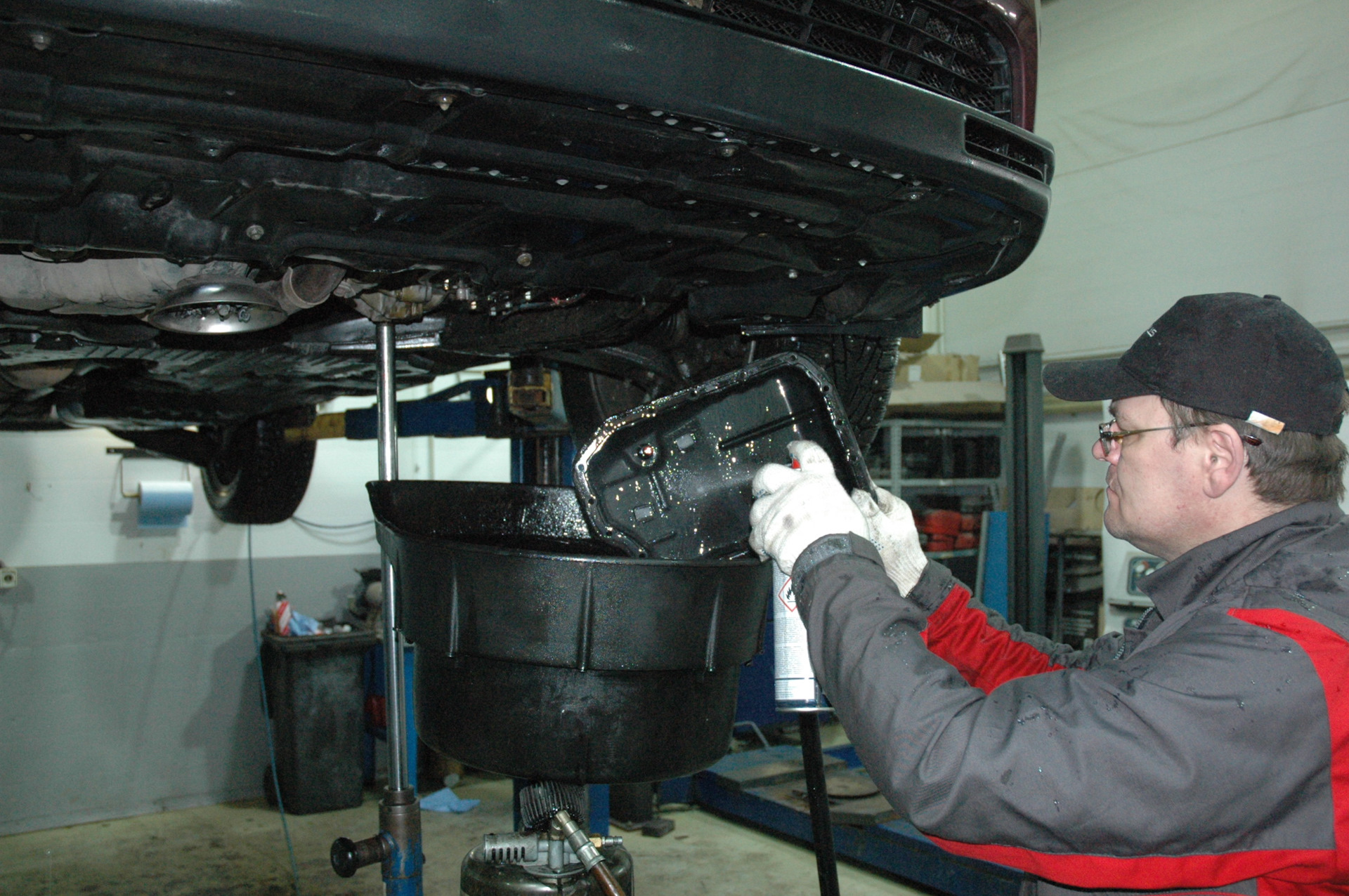 Техническое обслуживание двигателя Toyota Avensis Verso в Тюмени